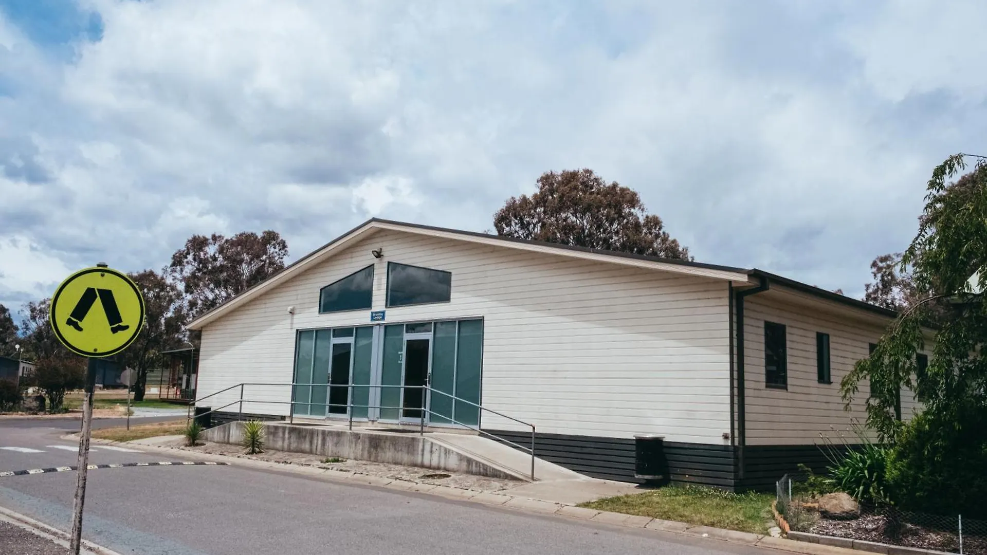 Eaglehawk Park Canberra Holiday park