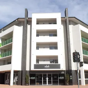 Abode Tuggeranong Aparthotel