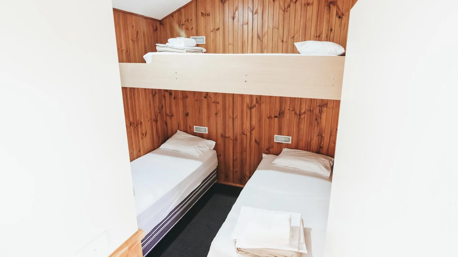 Holiday park Eaglehawk Park Canberra Australia